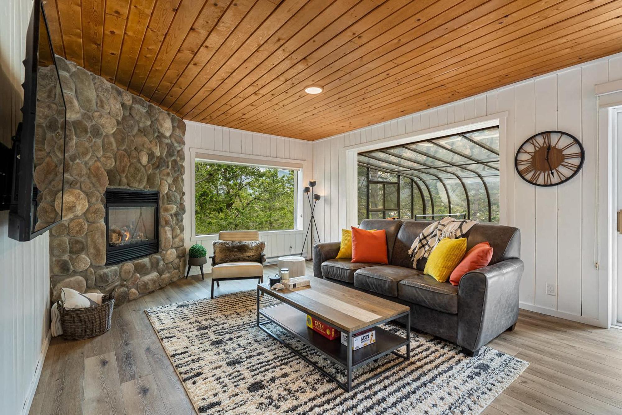 Merlot Mountain I Ping Pong I Sleep 7 I 55 Rokutv Invermere Exterior photo