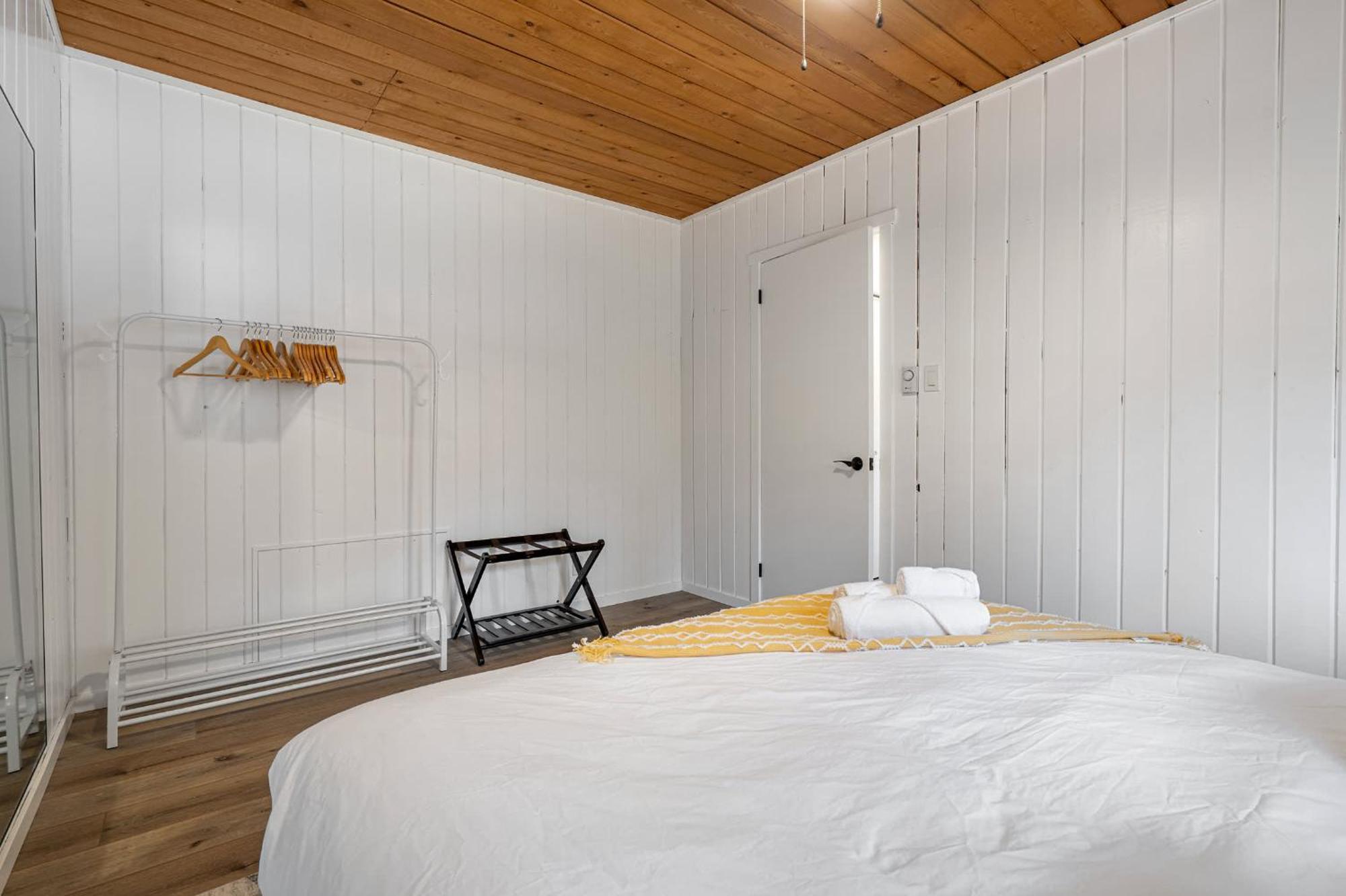 Merlot Mountain I Ping Pong I Sleep 7 I 55 Rokutv Invermere Exterior photo