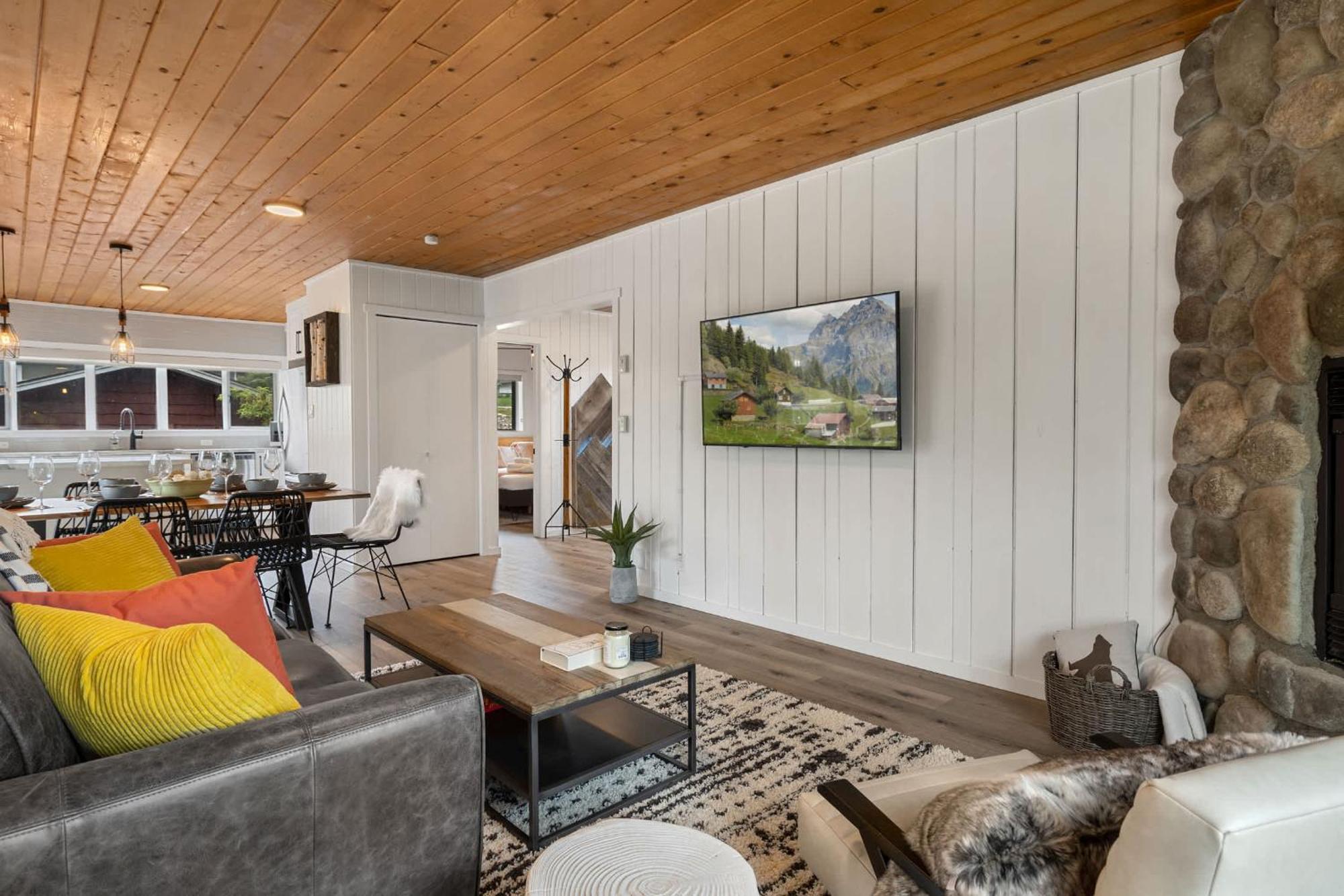 Merlot Mountain I Ping Pong I Sleep 7 I 55 Rokutv Invermere Exterior photo