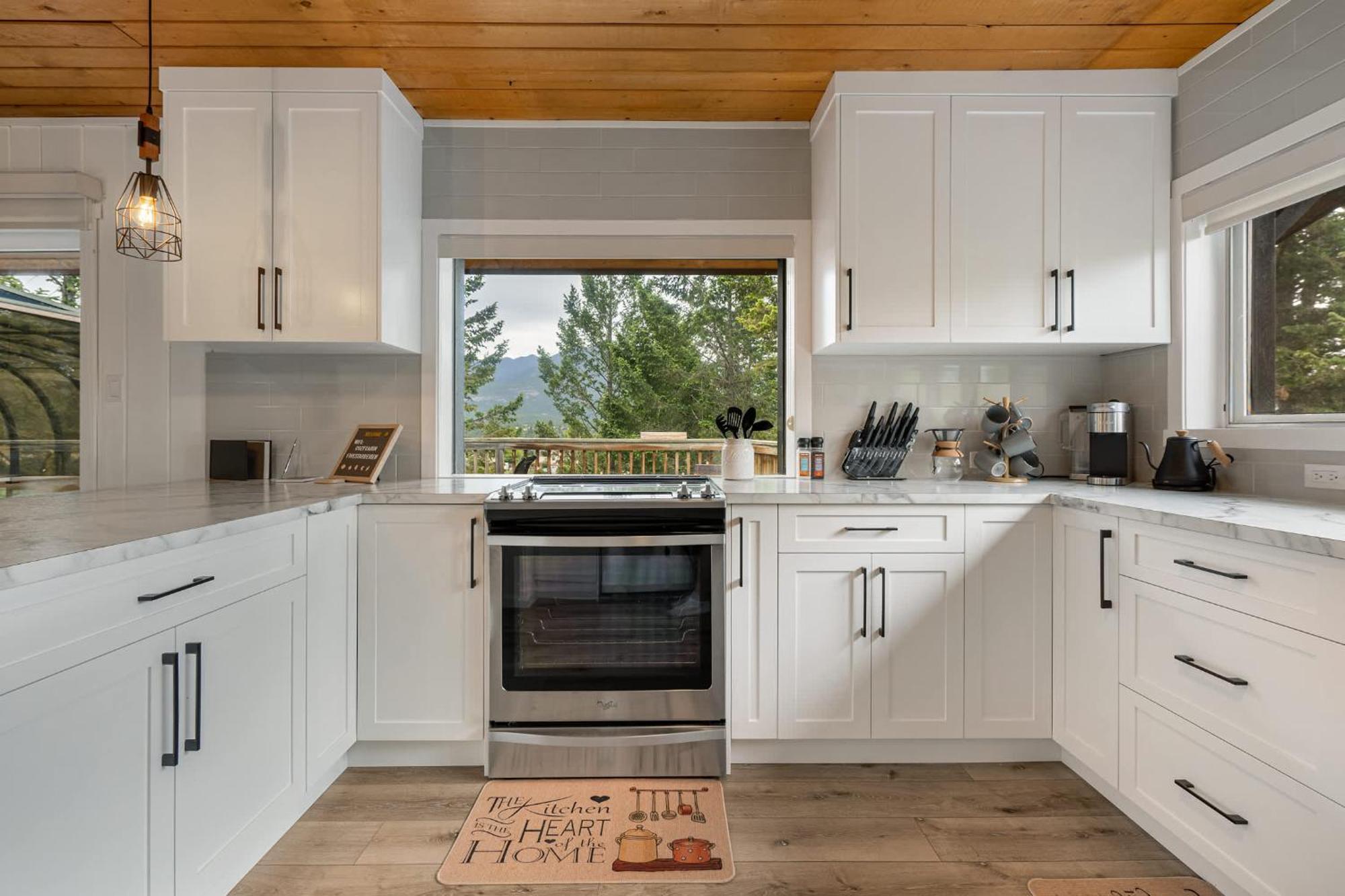 Merlot Mountain I Ping Pong I Sleep 7 I 55 Rokutv Invermere Exterior photo