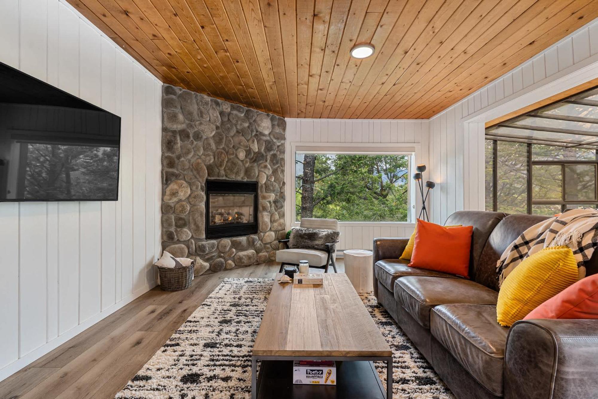 Merlot Mountain I Ping Pong I Sleep 7 I 55 Rokutv Invermere Exterior photo